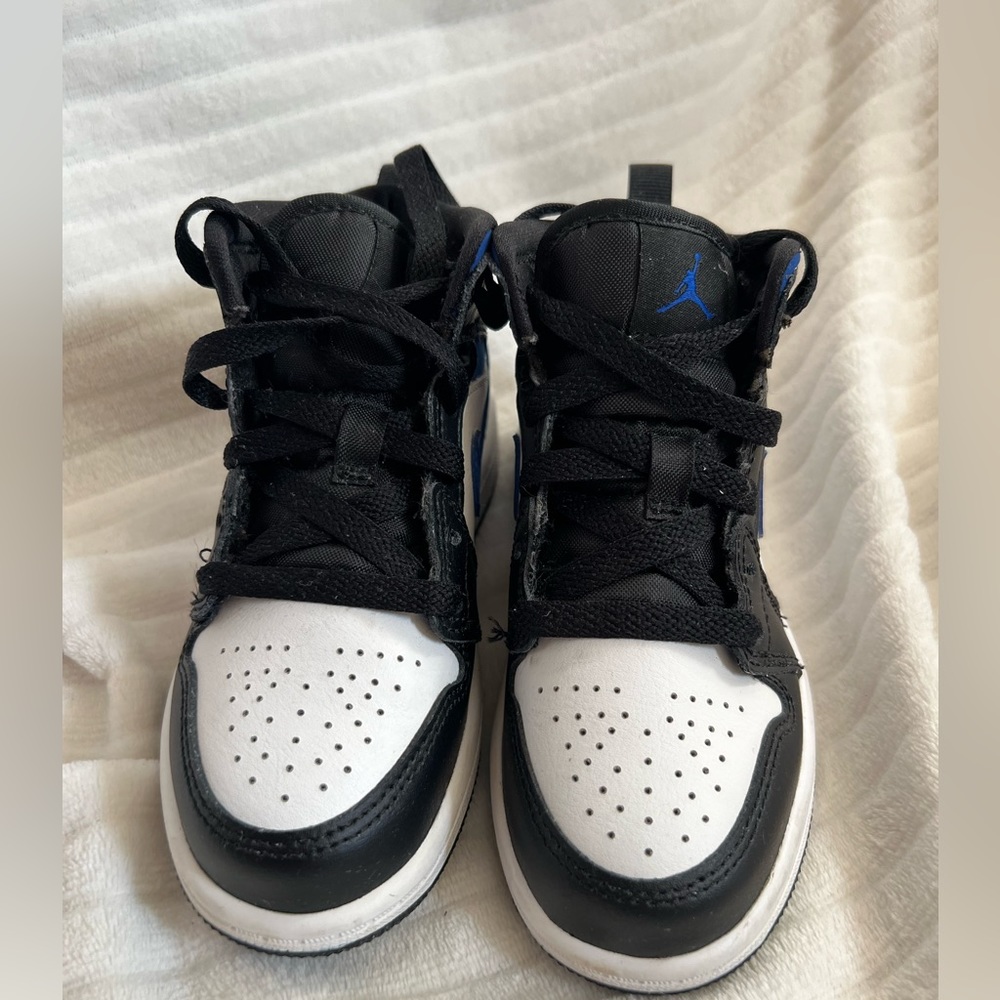 Air Jordans 1 Blue, White, Black